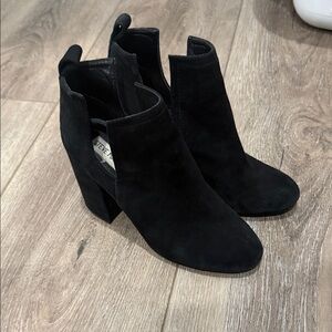 Steve Madden Womens Norelle Booties